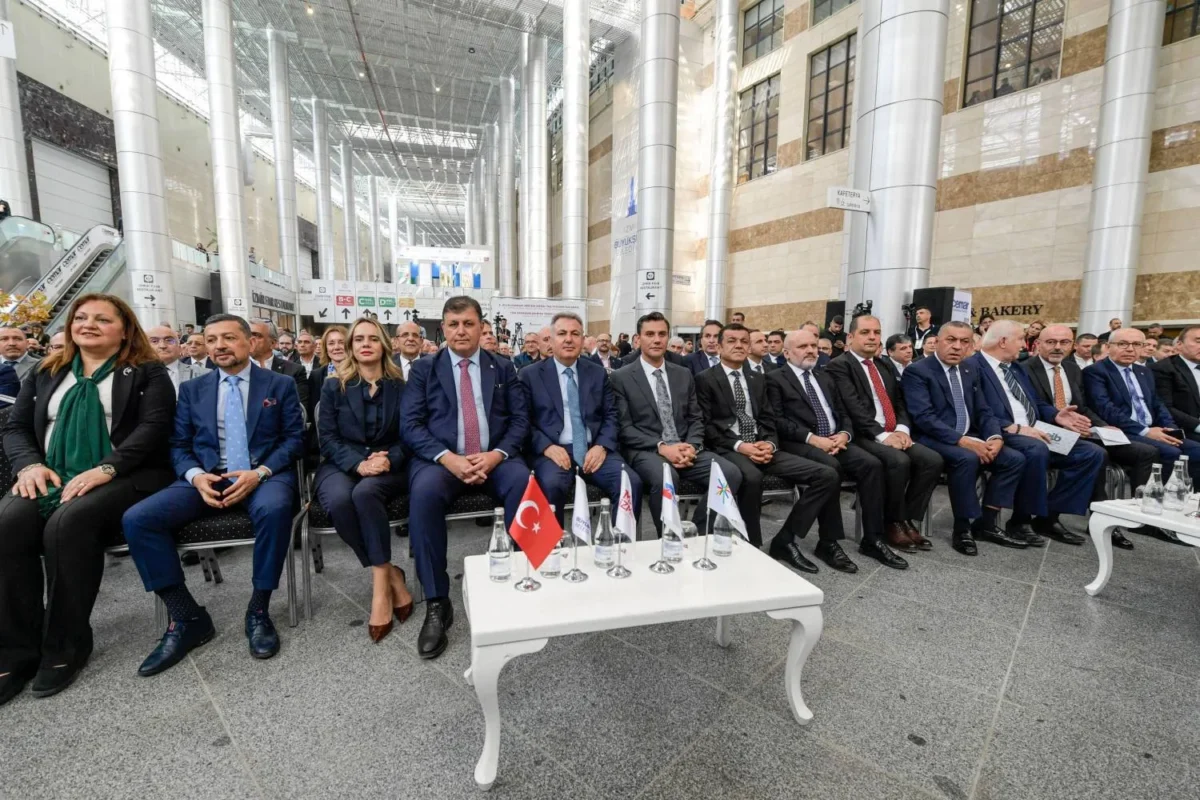 The CEO of Iran International Exhibitions visited the National Pavilion at the Izmir Stone Exhibition 2025; a step towards strengthening economic diplomacy 17 Photo Gallery of Izmir Stone Exhibition, Türkiye
