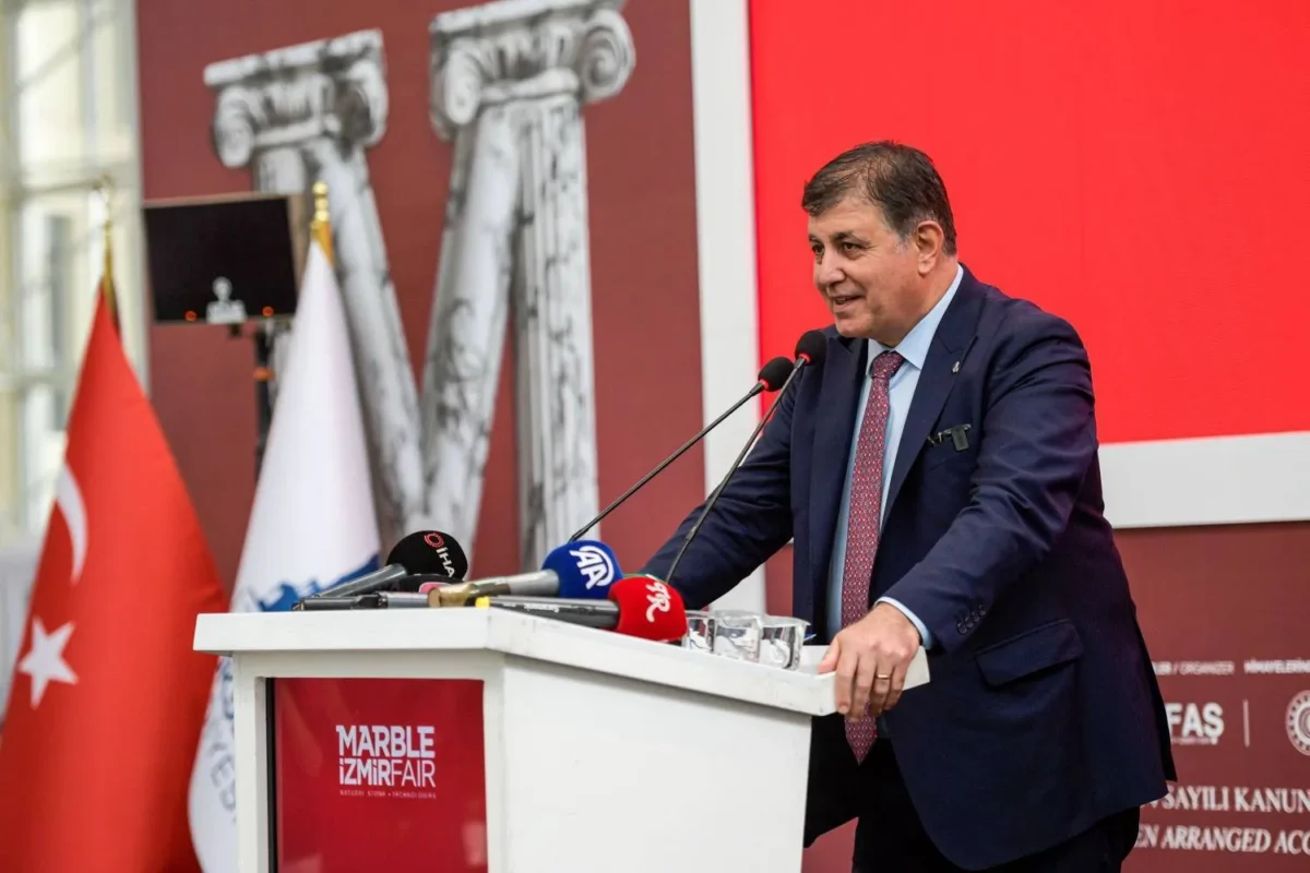 The CEO of Iran International Exhibitions visited the National Pavilion at the Izmir Stone Exhibition 2025; a step towards strengthening economic diplomacy 19 Photo Gallery of Izmir Stone Exhibition, Türkiye