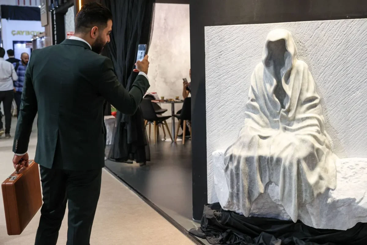 The CEO of Iran International Exhibitions visited the National Pavilion at the Izmir Stone Exhibition 2025; a step towards strengthening economic diplomacy 2 Photo Gallery of Izmir Stone Exhibition, Türkiye